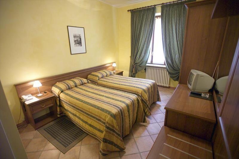 ברה Albergo Badellino מראה חיצוני תמונה